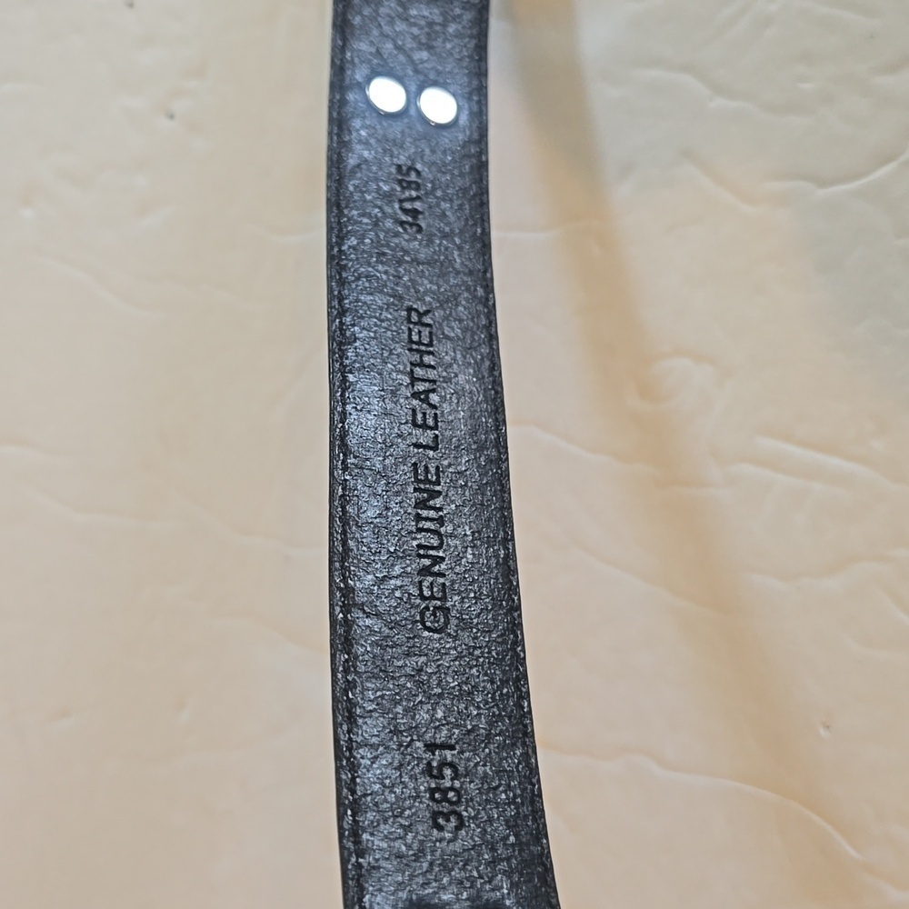 Mens Premium Black leather Silver emblem & buckle Golf Belt Vintage Sz.34 - Picture 6 of 9